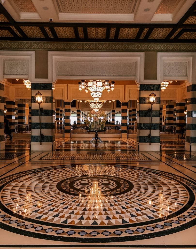 Jumeirah Al Qasr main lobby with marble floors and columns